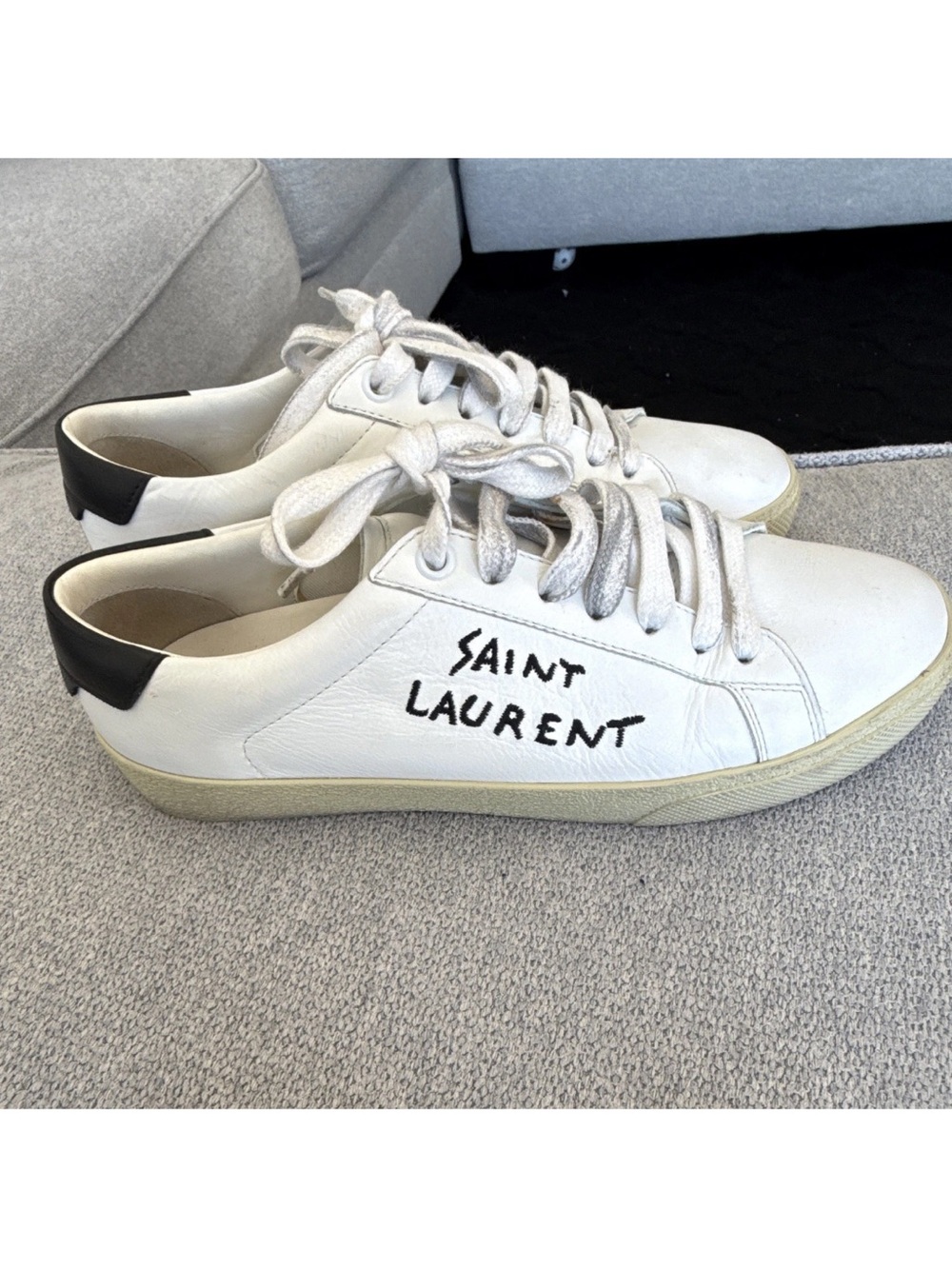 Saint Laurent White Leather Low-Top Sneakers with Black Heel